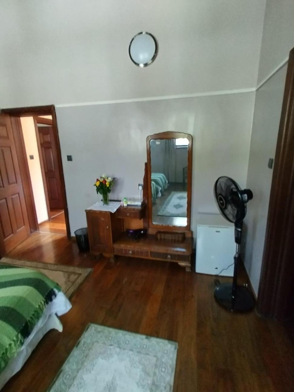 Florances Rest House Nairobi Exterior foto